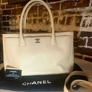 100% Auth CHANEL Executive Cerf Tote Bag Beige